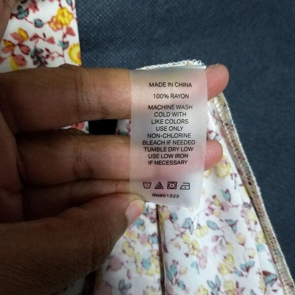 Court & Rowe Woodland Ditzy Floral Ivory Midi Shirtdress - Picture 9 of 9